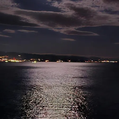 アパート Ilaria, With A Royal Touch *