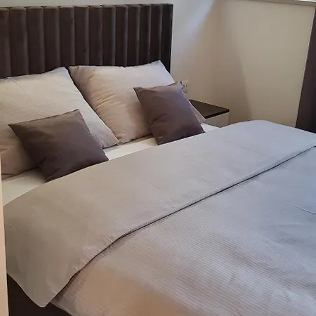 アパート Ilaria, With A Royal Touch *